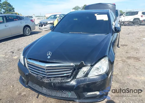 2011 Mercedes-Benz E 350 z USA, uszkodzony, nr VIN WDDHF5GB1BA289169